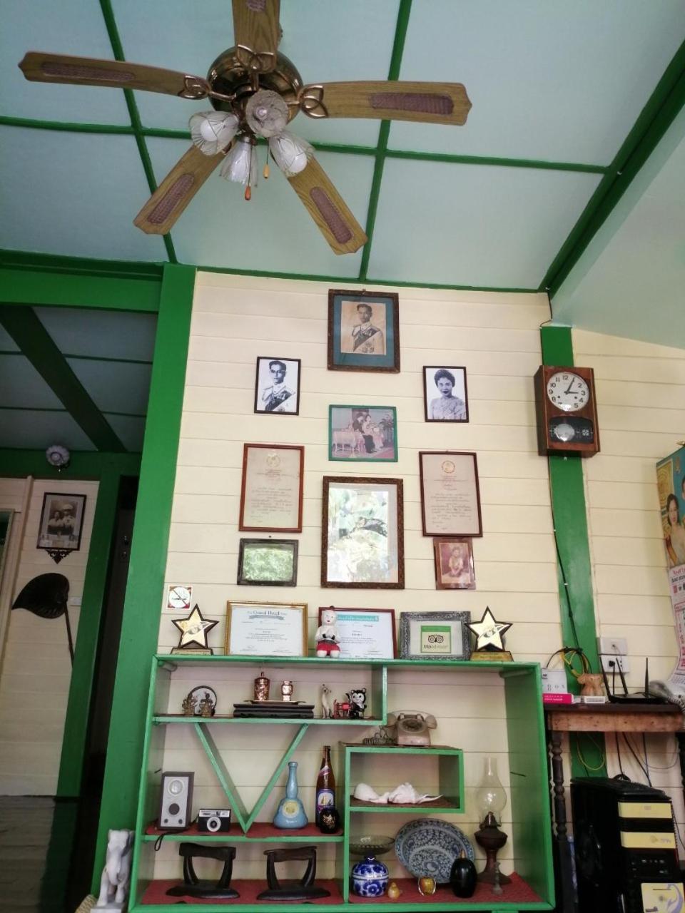 Bed and Breakfast Baan Tepa Boutique House Bangkok Exterior foto