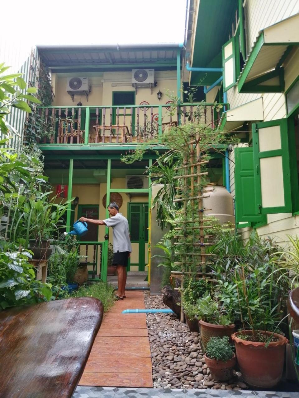 Bed and Breakfast Baan Tepa Boutique House Bangkok Exterior foto