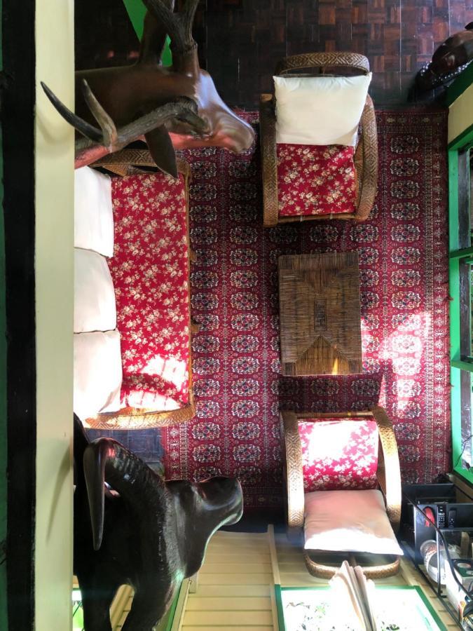 Bed and Breakfast Baan Tepa Boutique House Bangkok Exterior foto